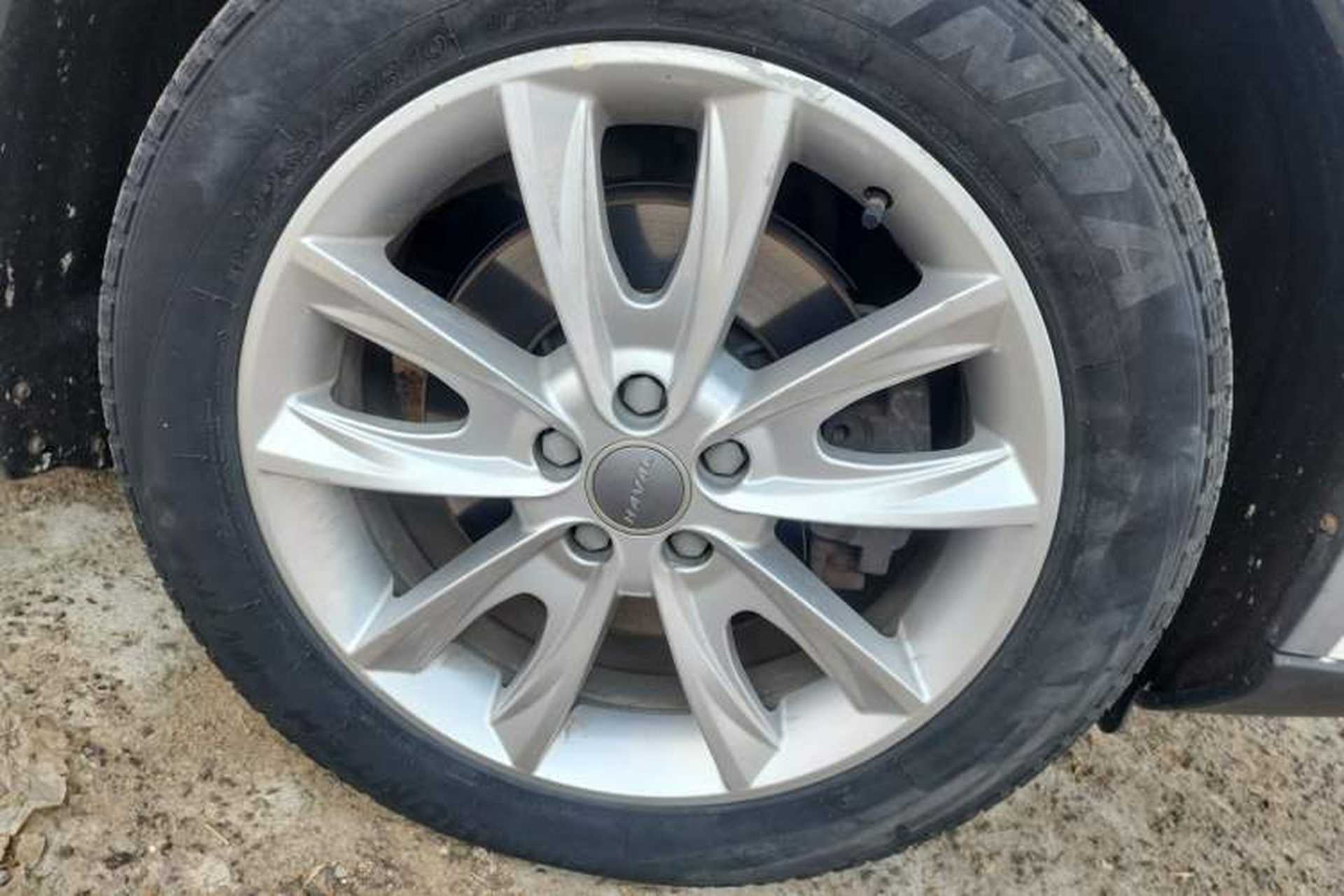 Used Haval H7 2016 Blue-Label H7 2.0T Automatic Luxury Model Right Front Wheel Hub