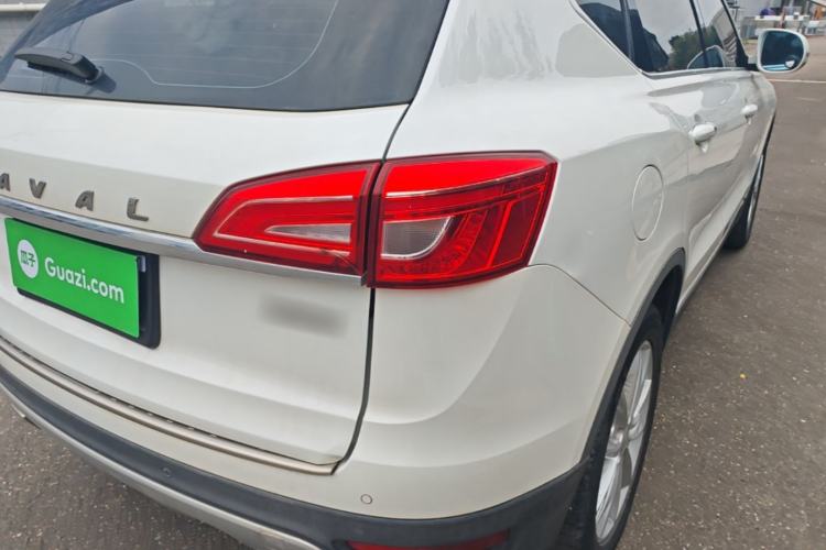 Used Haval H7 2016 Blue-Label H7 2.0T Automatic Luxury Model Right Rear Taillight