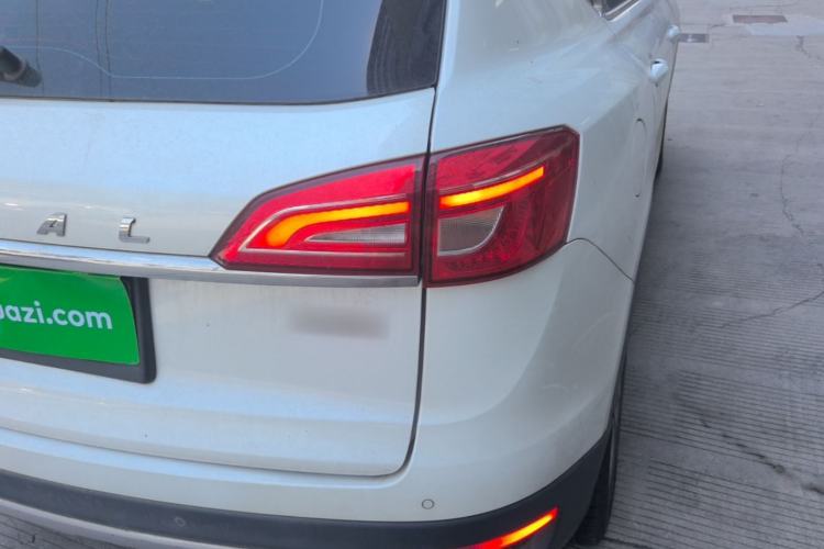 Used Haval H7 2016 Blue-Label H7 2.0T Automatic Luxury Model Right Rear Taillight