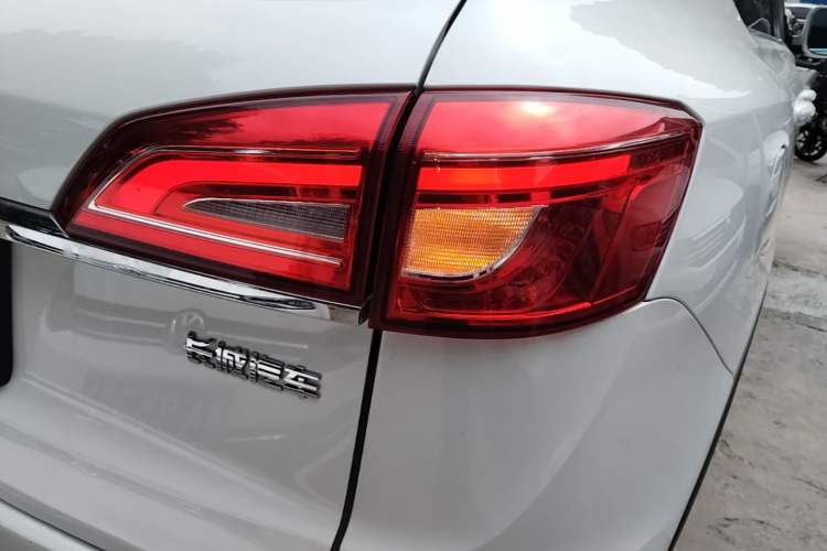 Used Haval H7 2016 Blue-Label H7 2.0T Automatic Elite Model Right Rear Taillight