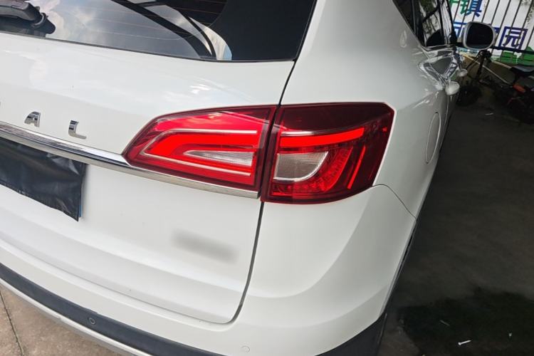 Used Haval H7 2016 Blue-Label H7 2.0T Automatic Luxury Model Right Rear Taillight