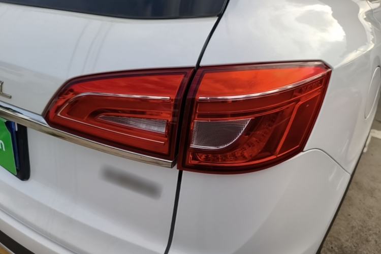 Used Haval H7 2016 Blue-Label H7 2.0T Automatic Luxury Model Right Rear Taillight