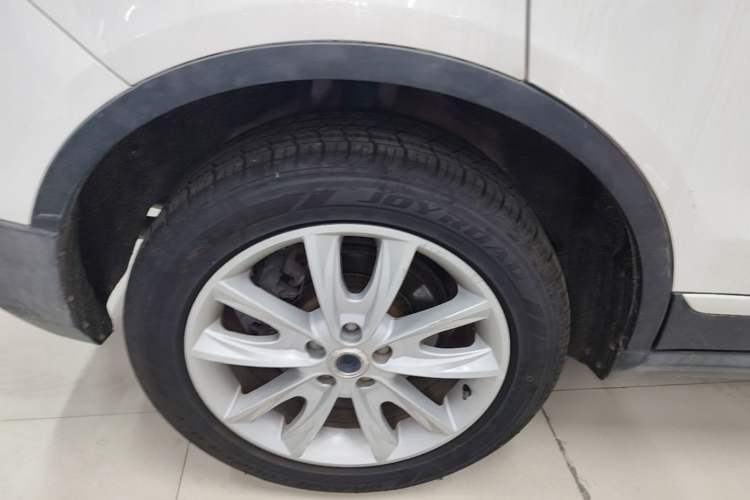 Used Haval H7 2016 Blue-Label H7 2.0T Automatic Luxury Model Right Rear Wheel Hub
