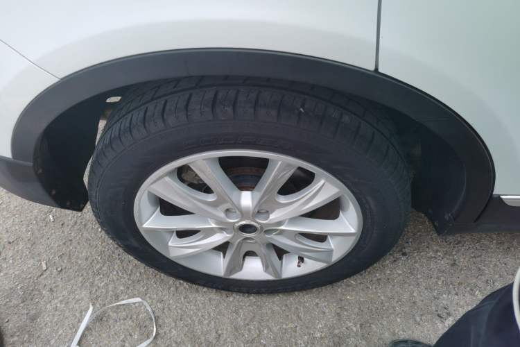 Used Haval H7 2016 Blue-Label H7 2.0T Automatic Elite Model Right Rear Wheel Hub