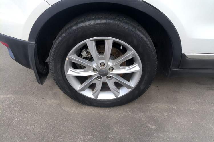 Used Haval H7 2016 Blue-Label H7 2.0T Automatic Luxury Model Right Rear Wheel Hub