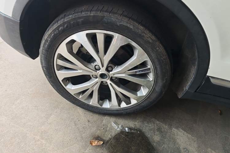 Used Haval H7 2016 Blue-Label H7 2.0T Automatic Luxury Model Right Rear Wheel Hub