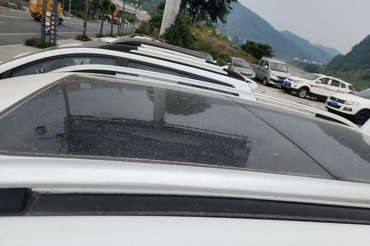 Used Haval H7 2016 Blue-Label H7 2.0T Automatic Luxury Model Roof
