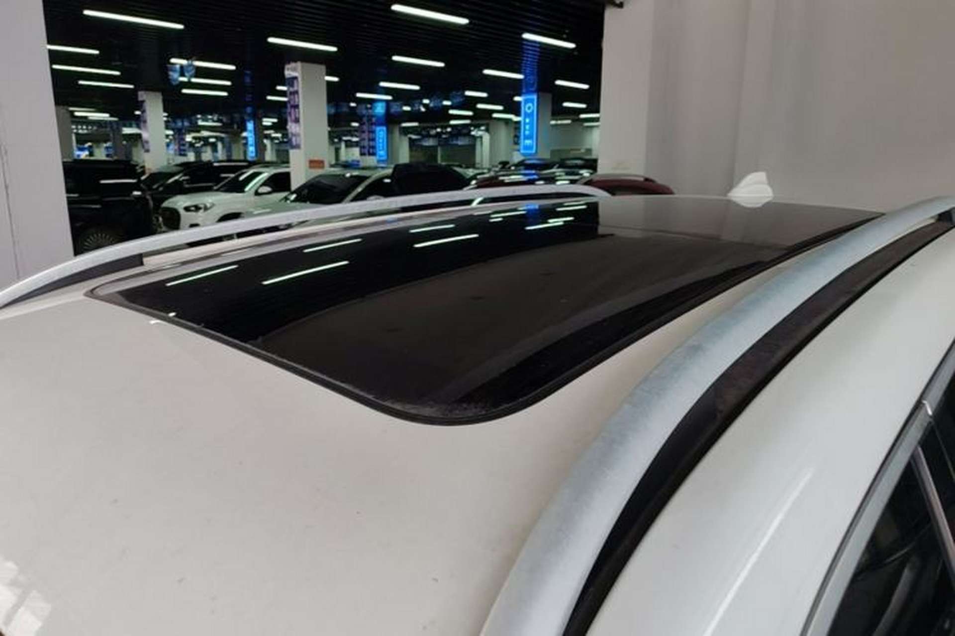 Used Haval H7 2016 Blue-Label H7 2.0T Automatic Luxury Model Roof