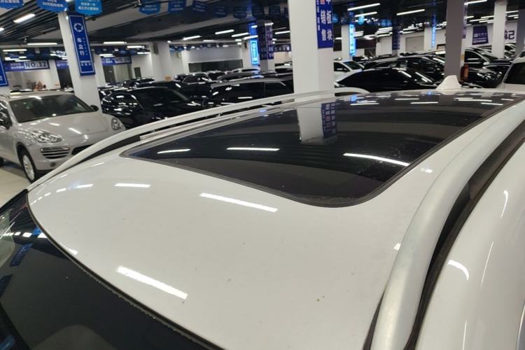 Used Haval H7 2016 Blue-Label H7 2.0T Automatic Luxury Model Roof