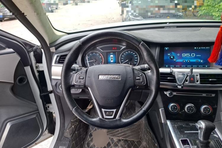 Used Haval H7 2016 Blue-Label H7 2.0T Automatic Elite Model Steering Wheel
