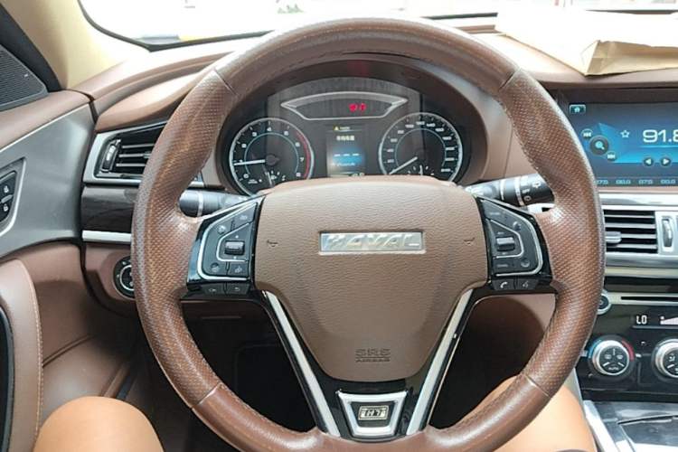 Used Haval H7 2016 Blue-Label H7 2.0T Automatic Elite Model Steering Wheel