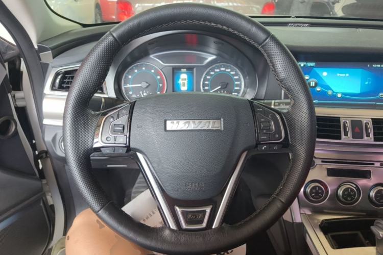 Used Haval H7 2016 Blue-Label H7 2.0T Automatic Elite Model Steering Wheel