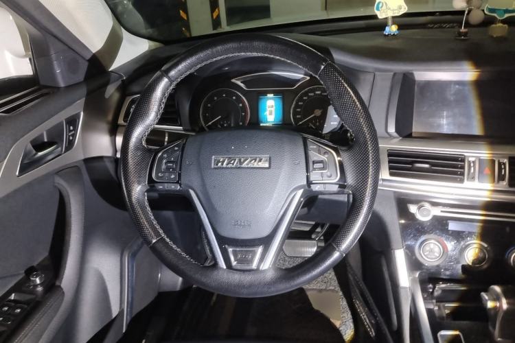 Used Haval H7 2016 Blue-Label H7 2.0T Automatic Elite Model Steering Wheel