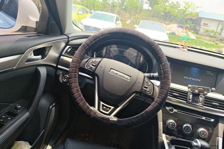 Used Haval H7 2016 Blue-Label H7 2.0T Automatic Elite Model Steering Wheel