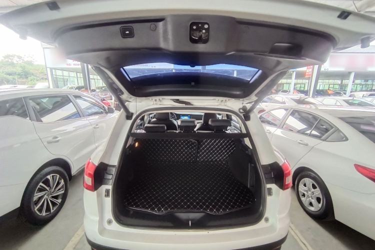 Used Haval H7 2016 Blue-Label H7 2.0T Automatic Luxury Model Trunk