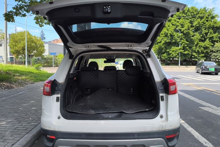 Used Haval H7 2016 Blue-Label H7 2.0T Automatic Elite Model Trunk