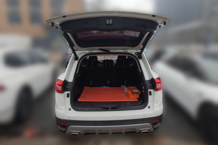 Used Haval H7 2016 Blue-Label H7 2.0T Automatic Luxury Model Trunk