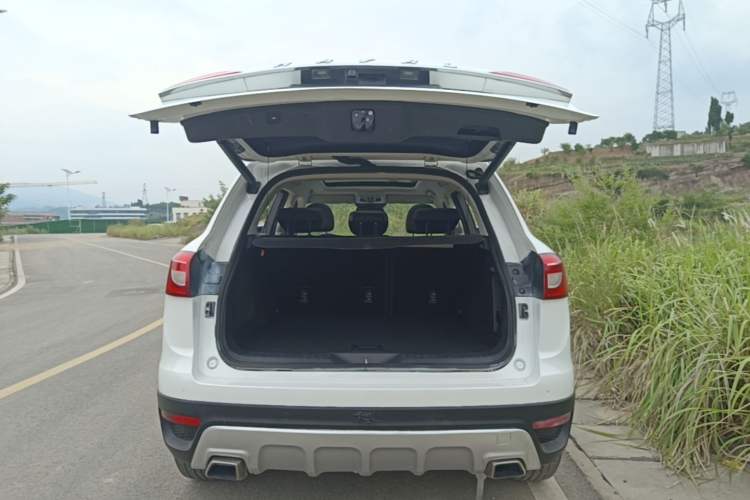 Used Haval H7 2016 Blue-Label H7 2.0T Automatic Luxury Model Trunk