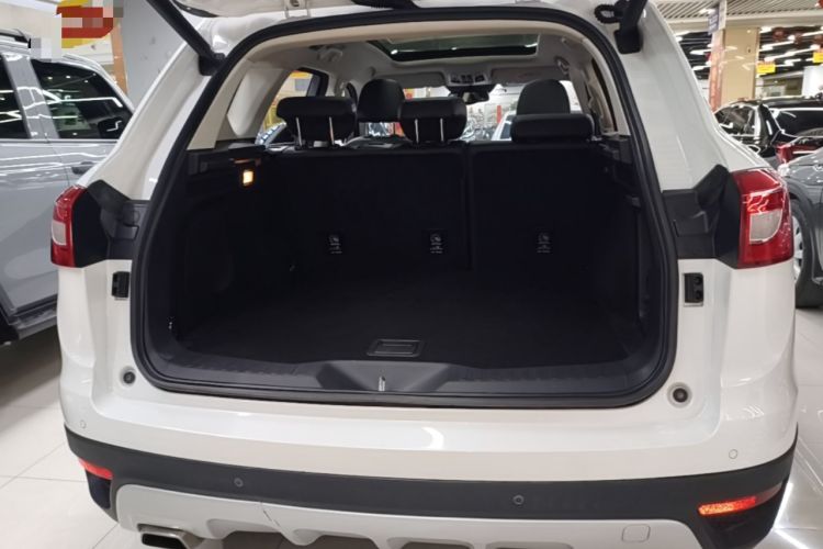 Used Haval H7 2016 Blue-Label H7 2.0T Automatic Luxury Model Trunk