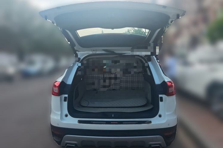 Used Haval H7 2016 Blue-Label H7 2.0T Automatic Luxury Model Trunk