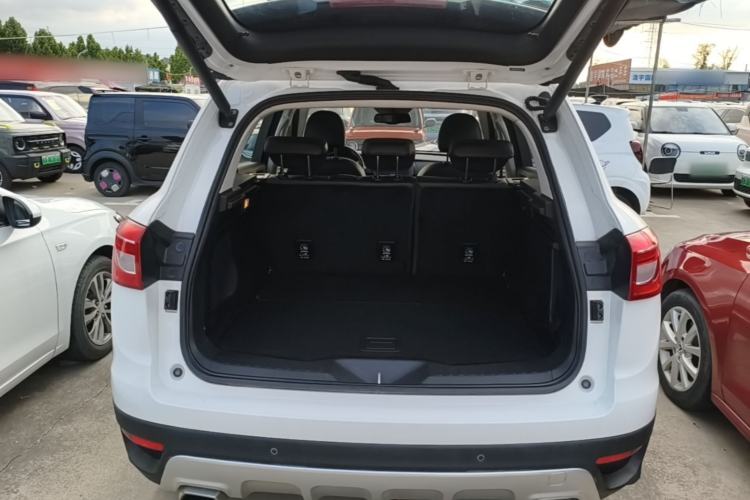 Used Haval H7 2016 Blue-Label H7 2.0T Automatic Luxury Model Trunk