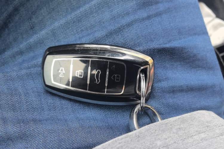 Used Haval H7 2016 Blue-Label H7 2.0T Automatic Luxury Model Vehicle Key