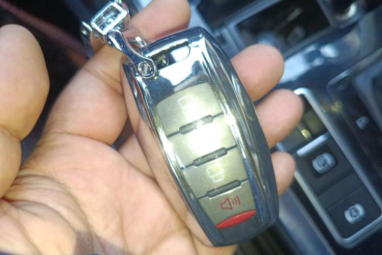 Used Haval H7 2016 Blue-Label H7 2.0T Automatic Elite Model Vehicle Key