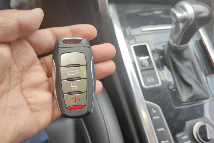 Used Haval H7 2016 Blue-Label H7 2.0T Automatic Luxury Model Vehicle Key