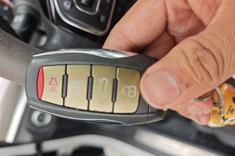 Used Haval H7 2016 Blue-Label H7 2.0T Automatic Luxury Model Vehicle Key