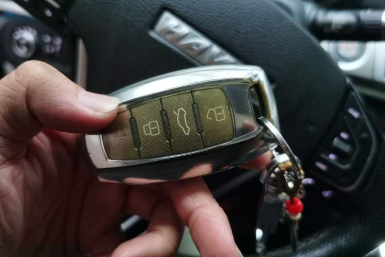 Used Haval H7 2016 Blue-Label H7 2.0T Automatic Elite Model Vehicle Key