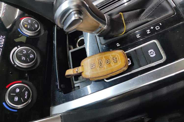Used Haval H7 2016 Blue-Label H7 2.0T Automatic Luxury Model Vehicle Key