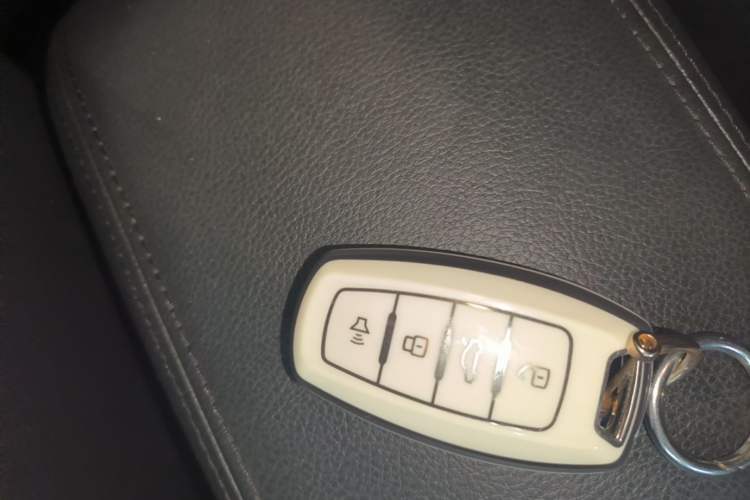 Used Haval H7 2016 Blue-Label H7 2.0T Automatic Luxury Model Vehicle Key