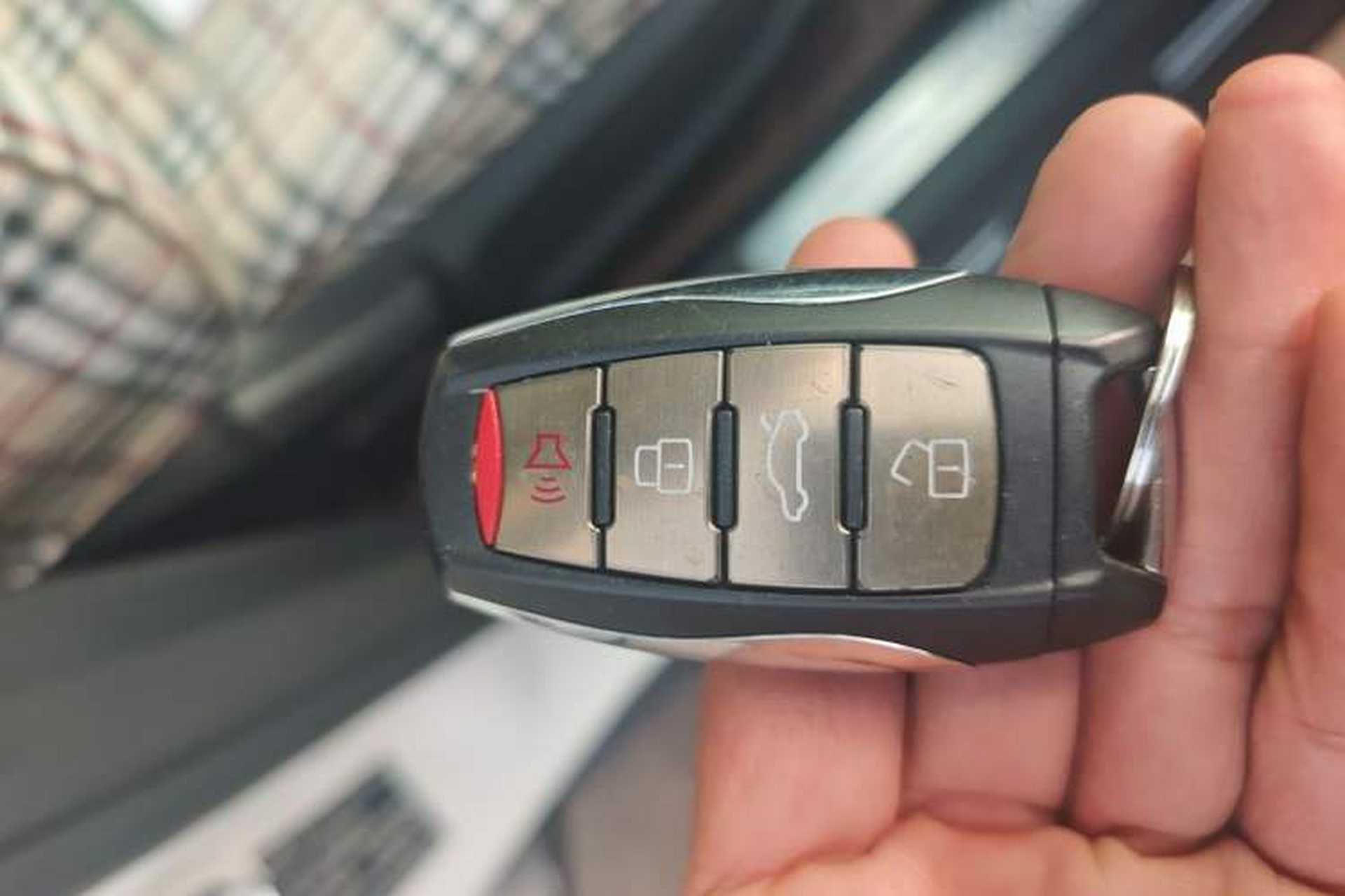 Used Haval H7 2016 Blue-Label H7 2.0T Automatic Luxury Model Vehicle Key