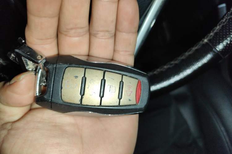 Used Haval H7 2016 Blue-Label H7 2.0T Automatic Luxury Model Vehicle Key