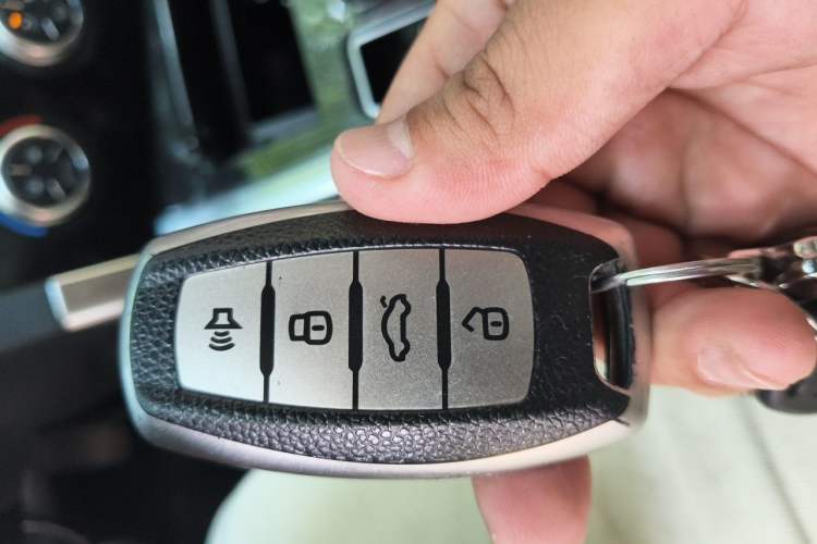 Used Haval H7 2016 Blue-Label H7 2.0T Automatic Luxury Model Vehicle Key