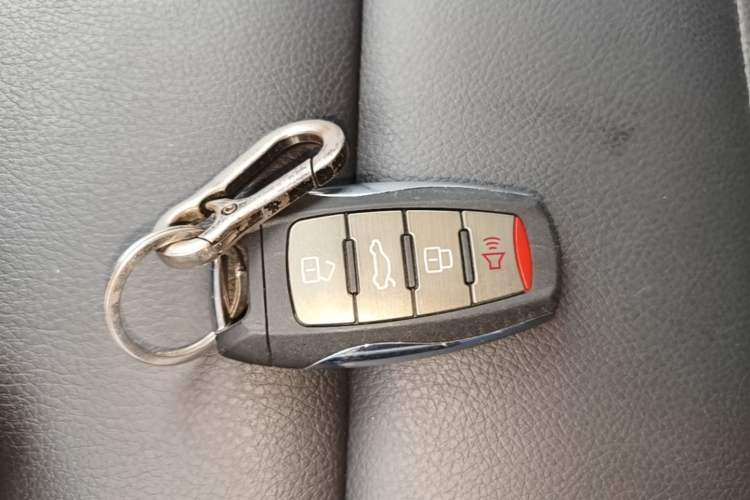 Used Haval H7 2016 Blue-Label H7 2.0T Automatic Luxury Model Vehicle Key