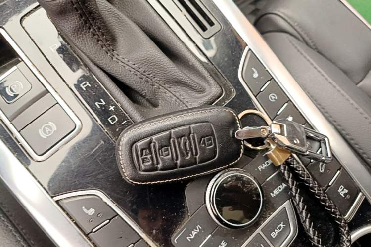 Used Haval H7 2016 Blue-Label H7 2.0T Automatic Elite Model Vehicle Key