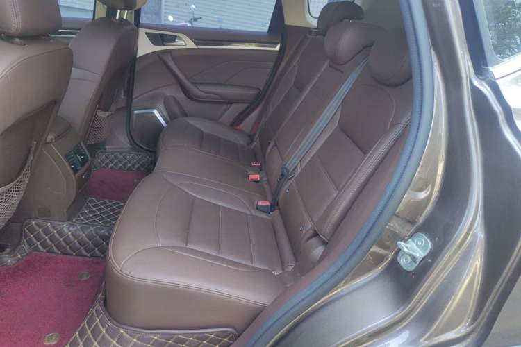 Used Haval H7 2016 Blue-Label H7 2.0T Automatic Luxury Model Left Rear Seat