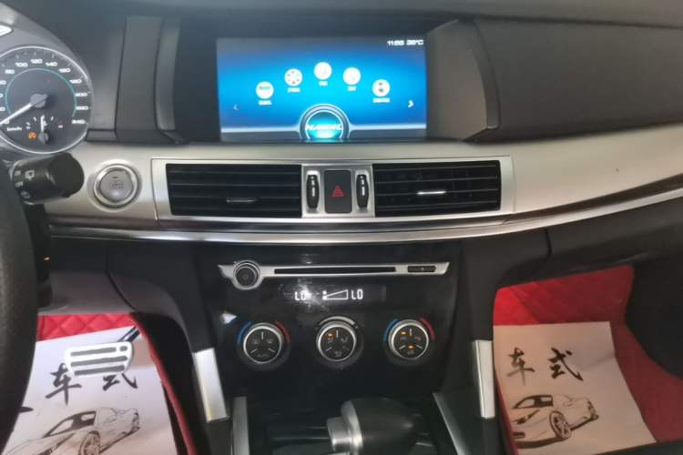 Used Haval H7 2017 Red-Label H7L 2.0T Automatic Luxury Model Audio And AC Panel