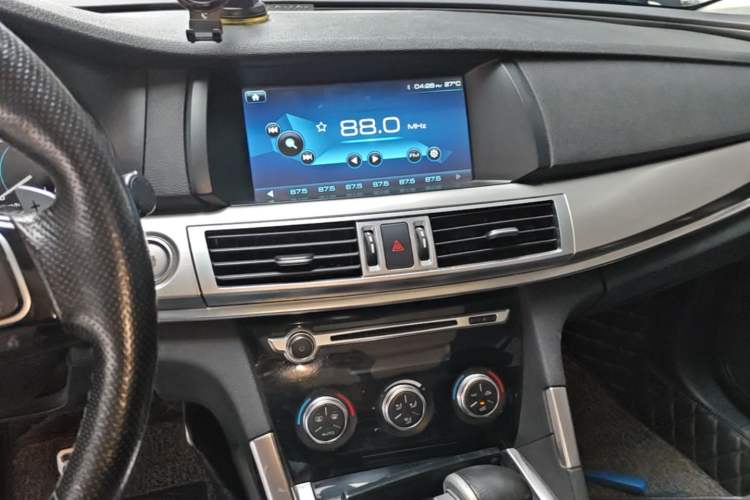 Used Haval H7 2017 Red-Label H7 2.0T Automatic Luxury Model Audio And AC Panel