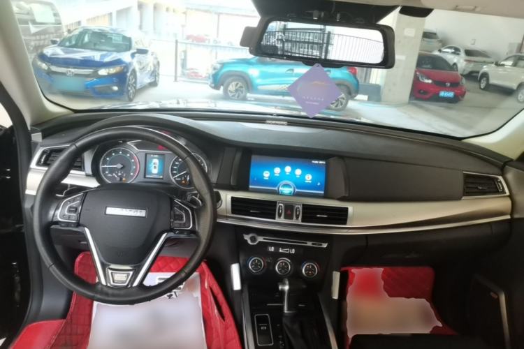 Used Haval H7 2017 Red-Label H7L 2.0T Automatic Luxury Model Center Console