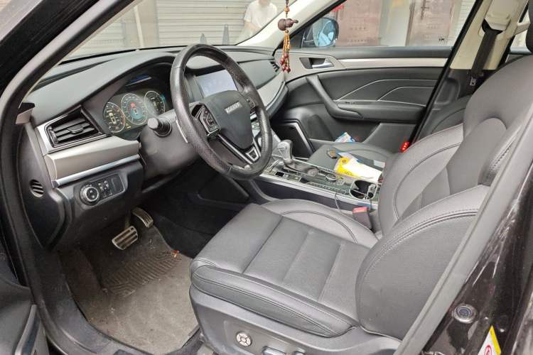 Used Haval H7 2017 Red-Label H7 2.0T Automatic Prestige Model Driver Seat