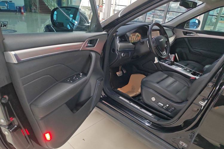 Used Haval H7 2017 Red-Label H7 2.0T Automatic Prestige Model Driver Seat