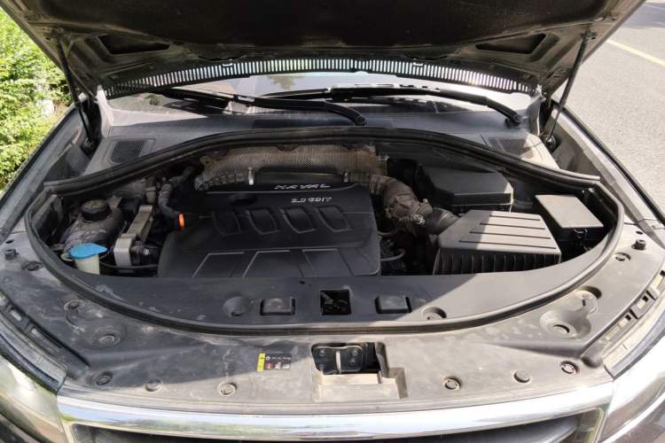 Used Haval H7 2017 Red-Label H7 2.0T Automatic Prestige Model Engine Bay