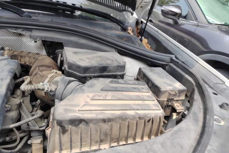 Used Haval H7 2017 Red-Label H7 2.0T Automatic Luxury Model Engine Bay Left