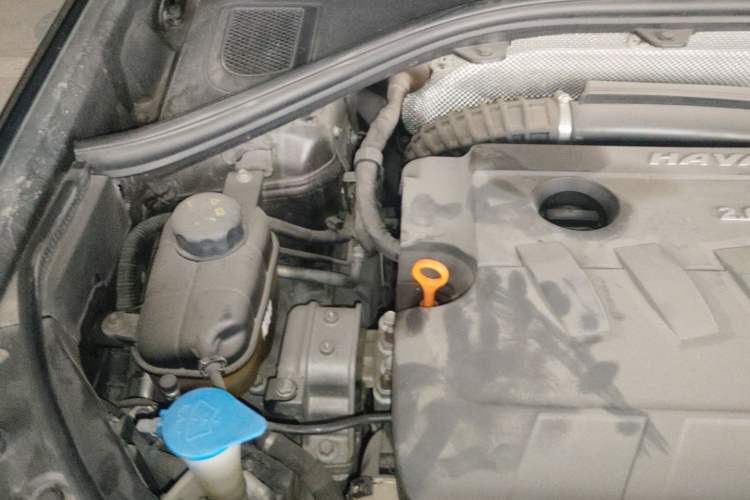 Used Haval H7 2017 Red-Label H7 2.0T Automatic Prestige Model Engine Bay Right