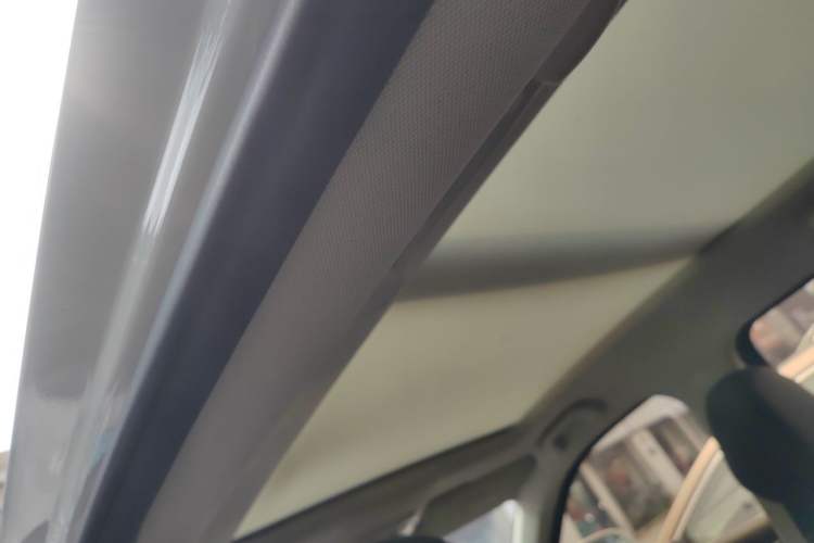 Used Haval H7 2017 Red-Label H7 2.0T Automatic Luxury Model Headliner