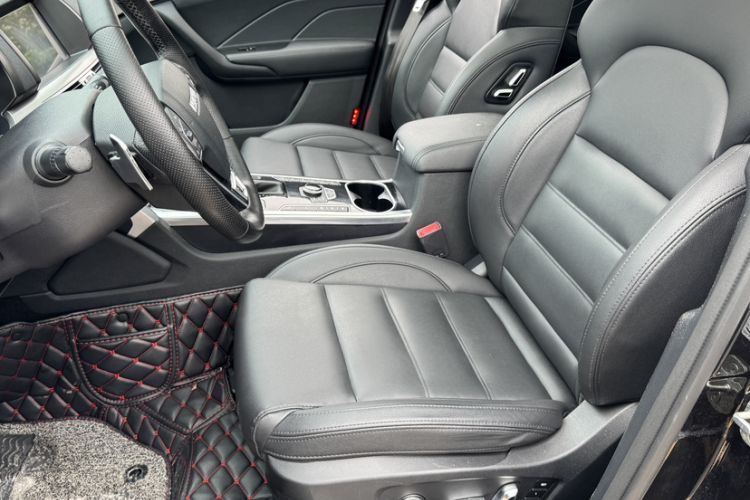 Used Haval H7 2017 Red-Label H7 2.0T Automatic Luxury Model Interior 1