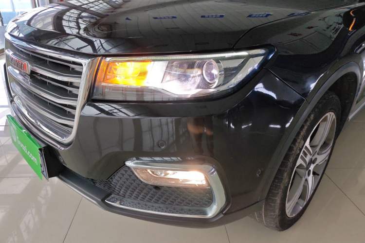 Used Haval H7 2017 Red-Label H7 2.0T Automatic Prestige Model Left Front Headlight
