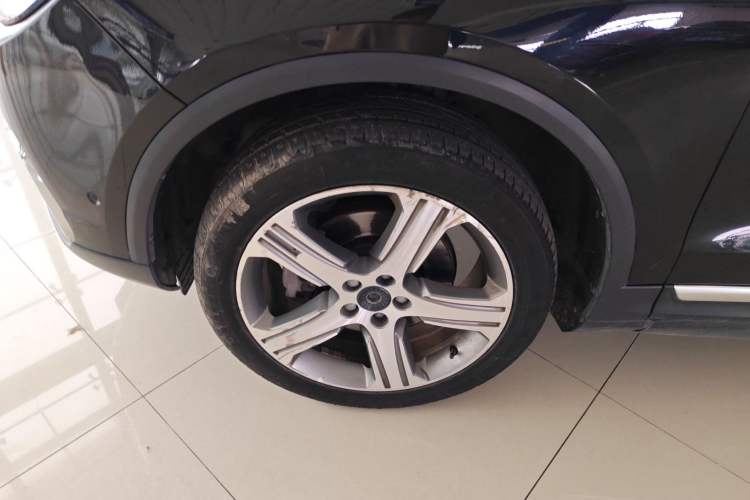 Used Haval H7 2017 Red-Label H7 2.0T Automatic Prestige Model Left Front Wheel Hub